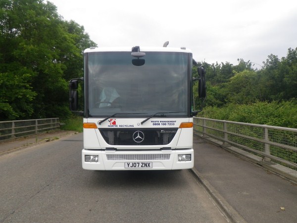 2007 Mercedes Econic, Heil Powerlink, Zoeller Trade Bin Lift 