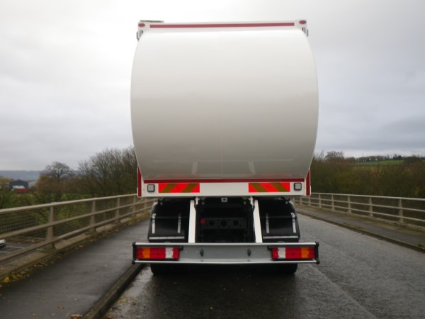 2013 Mercedes Actros, c/w Remanufactured Heil Front End Loader 