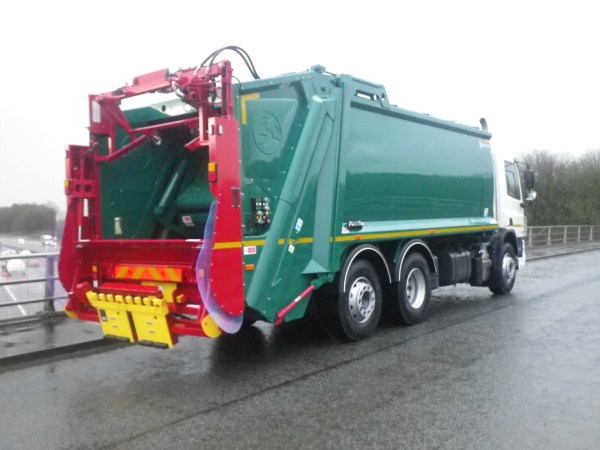 Brand New Daf CF, c/w remanufactured Phoenix 2 body and Beta Trade Binlift