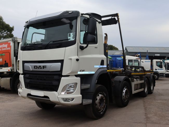 2021 (71) DAF CF, Hyva Hook Loader, 8x4, 32T