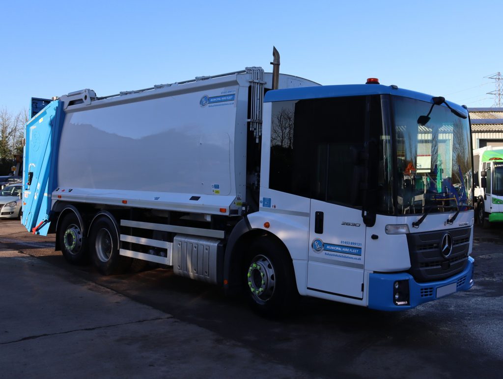 Front offside of a Mercedes Econic 2630L fitted to a Dennis Olympus OL21W body with Terberg OmniDEL Domestic lift
