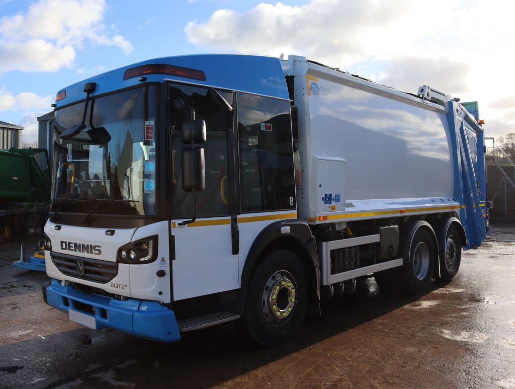Front nearside of a Dennis Elite+ with Olympus OL16N body and Terberg OmniDEL lift