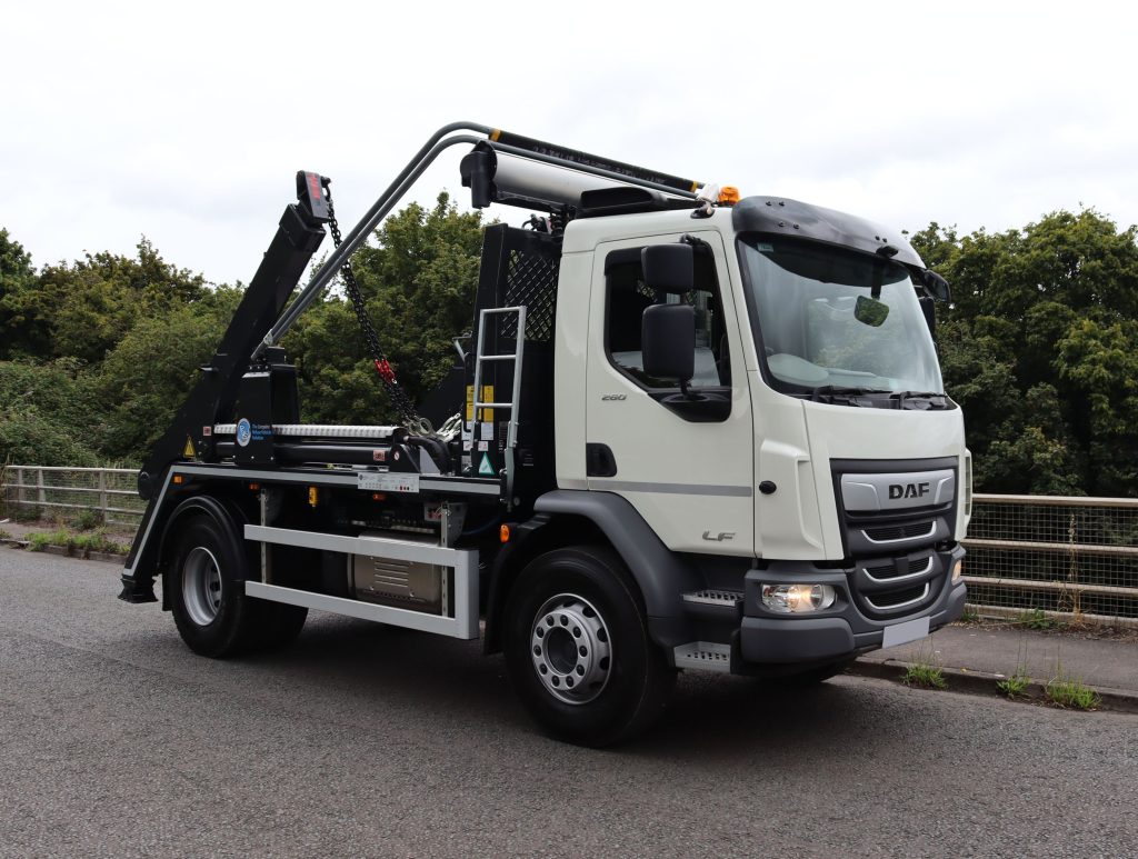 Front offside of a DAF LF 260 fitted with AJK SLK12-T Skip Loader