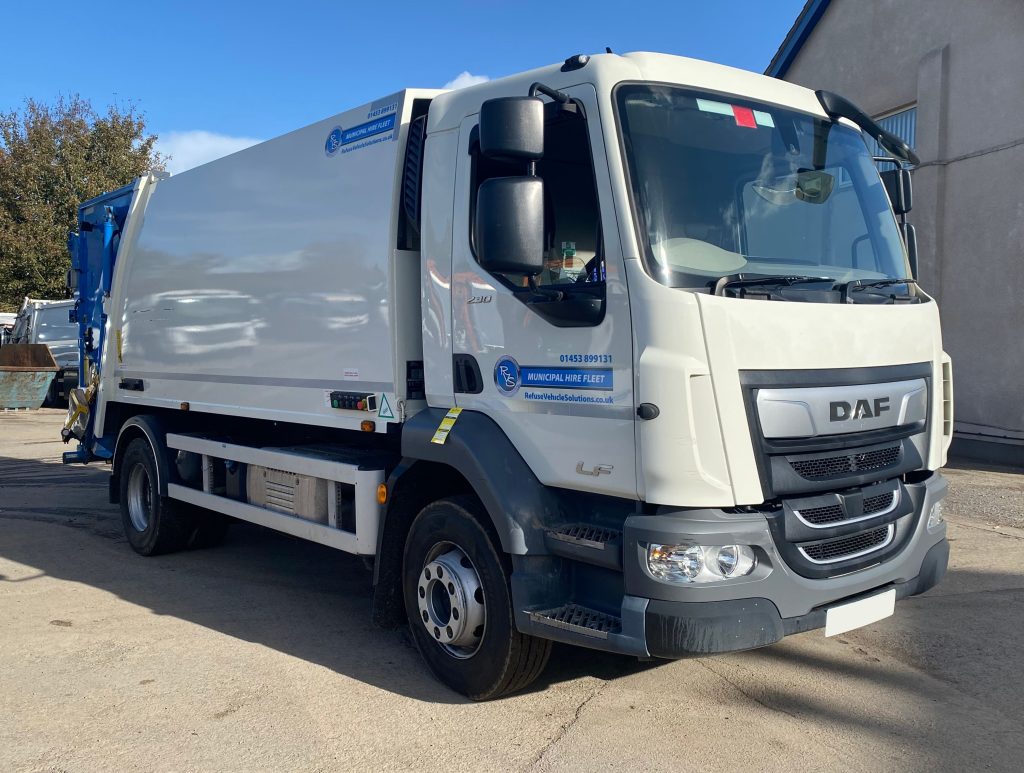 Front offside of a DAF LF 230 fitted with NTM K-Maxi Trade