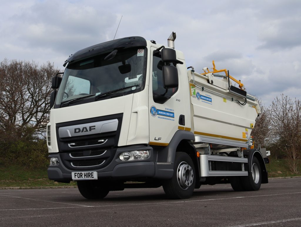 Front nearside of an RVS Hire DAF fitted with Hillend Micro XHD Food Waste body