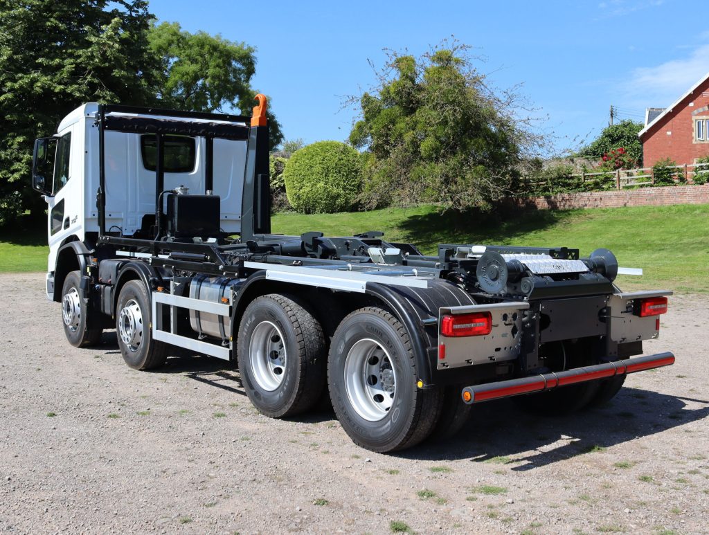 Rear nearside of an RVS Hire DAF fitted with AJK HL22 Hook Loader